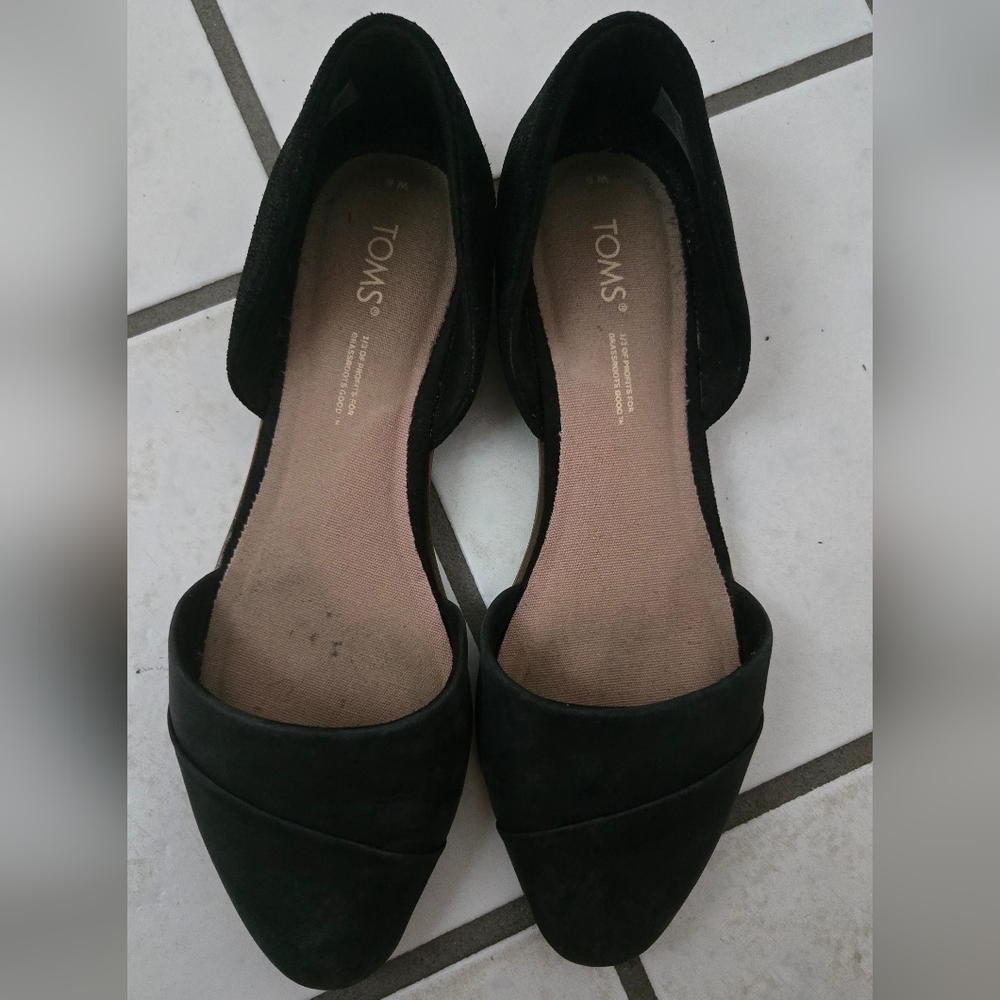 TOMS Women's Black Flats Size W6